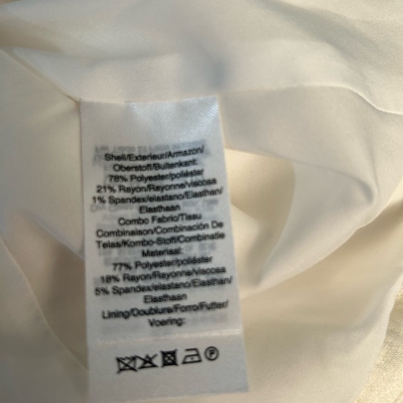 Donna Karan Black and Ivory Blazer with Textured Design NWT Sz-10. C11 - Picture 10 of 10